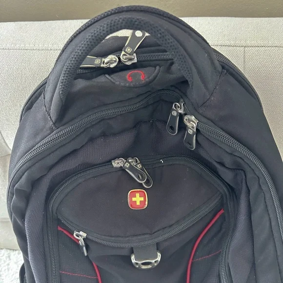 SwissGear backpack - Picture 5 of 7